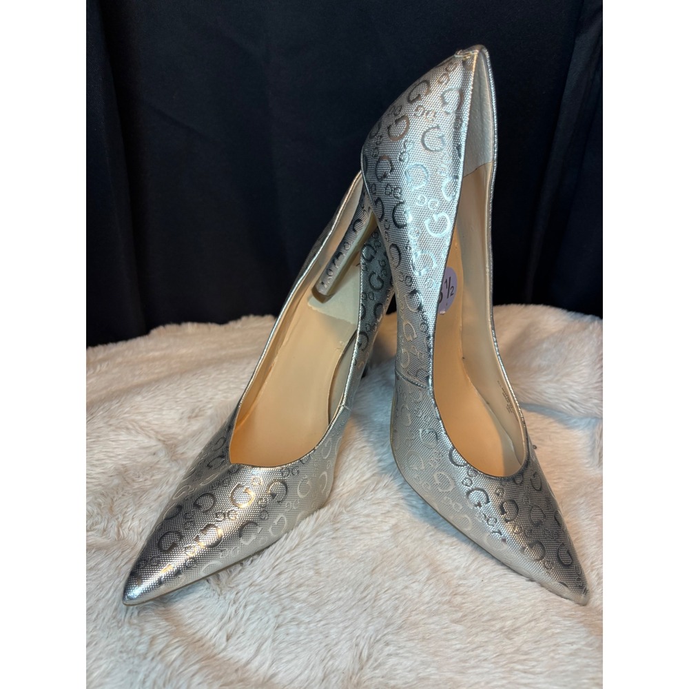 Guess Womens Silver Metallic G Logo Pointed Toe Stiletto Pumps Heels Size 8.5